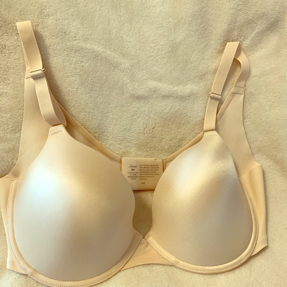 Soma Vanishing Back Push Up 38D